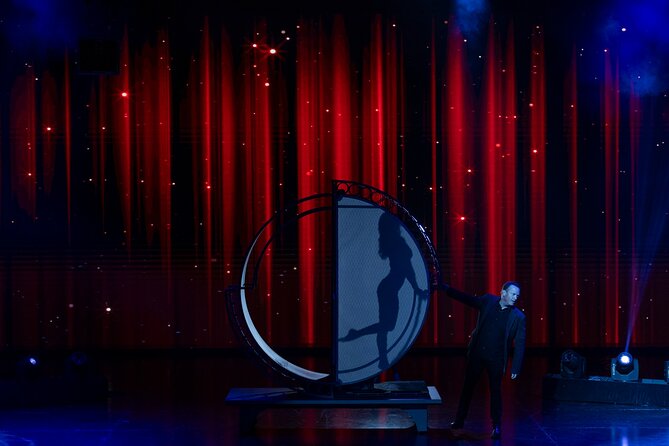 Nathan Burton Comedy Magic - The Real Star: Nathan Burton’s Crowd-Work and Comedy Magic