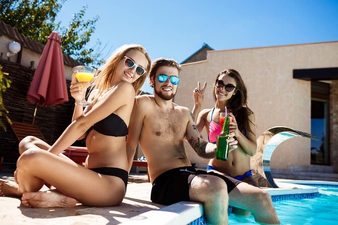 Party Bus Dayclub Crawl - How This Crawl Changes the Usual Vegas Day