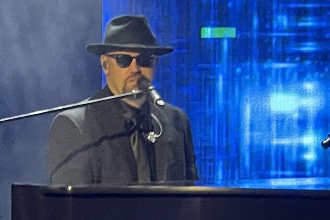 Piano Man at Planet Hollywood Resort and Casino - Before and after: Miracle Mile at Planet Hollywood for dinner and browsing