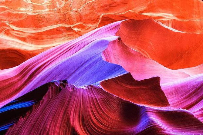 Prime Time Antelope Canyon & Horseshoe Bend Day Tour with Lunch - Prime-time Antelope Canyon from Las Vegas: where the timing really matters