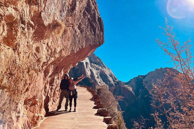 Private Guided Photography & Walking Tour of Zion National Park - A Scenic Drive Stop With Wave-Like Rock Formations