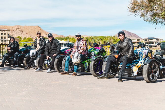 Private Guided Tour To The Outskirts Of Las Vegas On A Trike - Stop 1: Red Rock Canyon Overlook and the Moment You Feel the Desert Change
