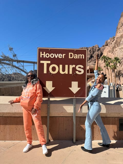 Private Hoover Dam Tour: Unique & Personalized Experience - Included perks: snacks, water, entry fees, and photo help