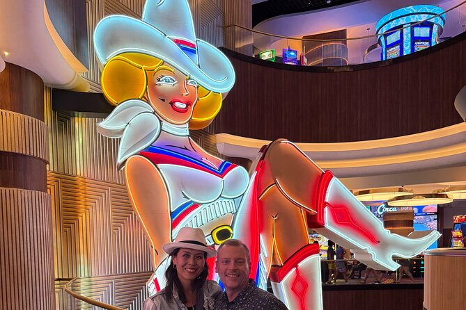 Private Las Vegas Highlights Tour - Stop 3: Fremont Street Experience for old-school Vegas energy