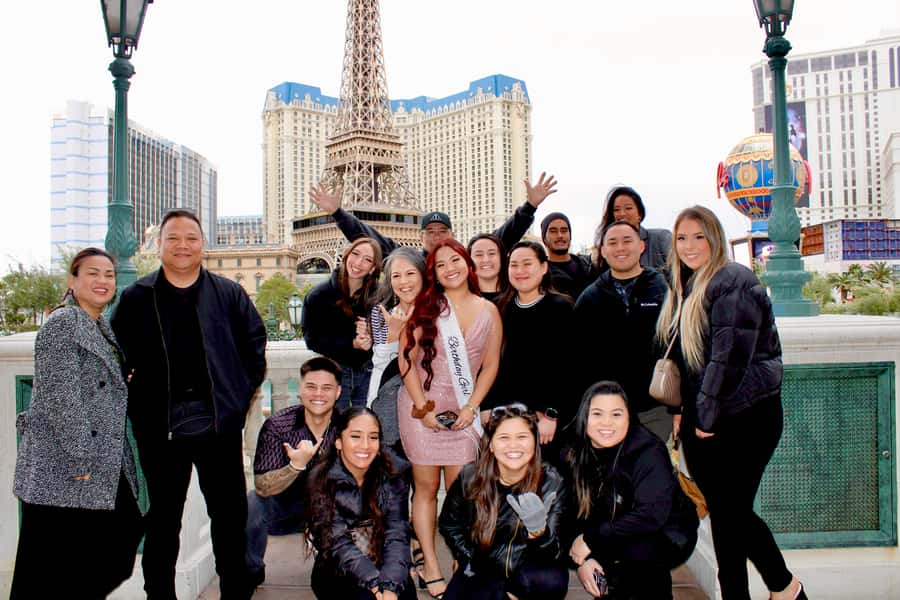 Private Limo 2.5hr Tour of Vegas with Champagne - Practical tips to make the 2.5 hours feel effortless