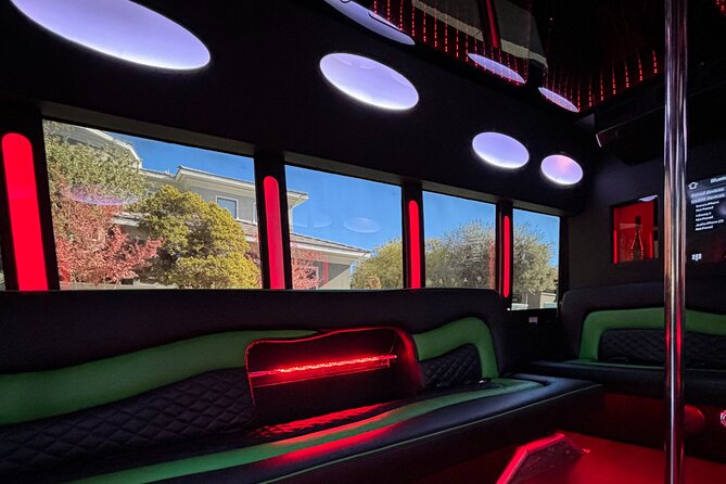 Private Party Bus Rental in Las Vegas - The real advantage: staying together in Vegas