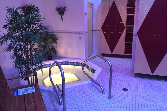 Private Spa Experience with Jacuzzi, Sauna and Hot Stone Massage - How private is private (and what to watch for)