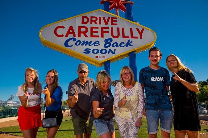 Private Strip Walking Tour with Professional Photographer - The photo quality and delivery timeline
