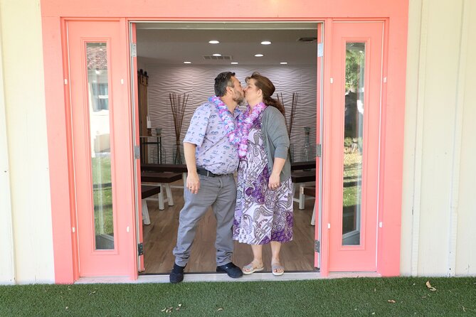 Quickie Sign and Go Wedding at Hawaiian Wedding Chapel - Your 15-Minute Timeline: What Happens at Paradise Wedding Chapel
