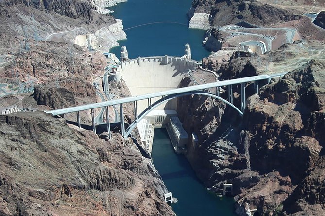 Red Rock Canyon, Nelson Ghost town,7 Magic Mountains, Hoover Dam - Nelson Ghost Town (Eldorado): mining-era remnants and what you’ll actually see