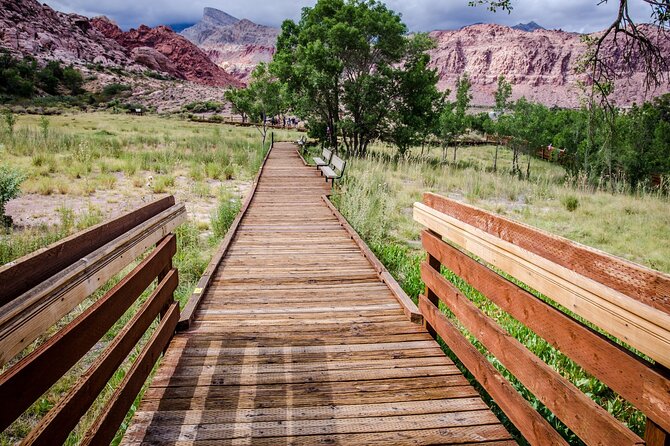 Red Rock Canyon Tour Self-Guided Drive Experience - Calico I and Calico Hills: red rock color you can feel in your camera