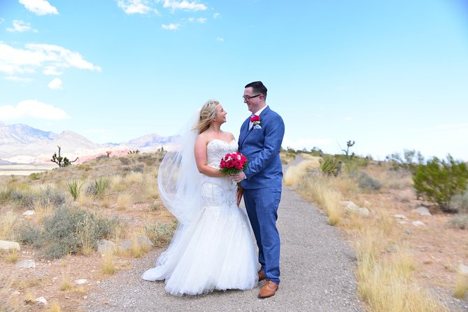 Red Rock Canyon Wedding by Private Limousine - Key highlights you’ll actually care about
