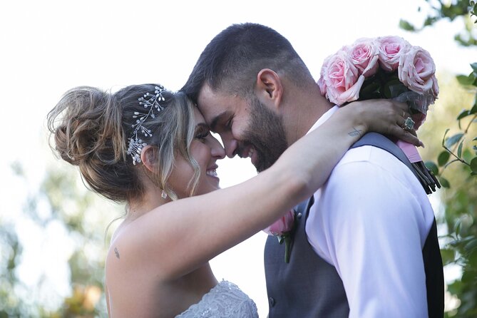 Romantic Las Vegas Wedding Package - What you actually get: photos, video, music, and a real coordinator