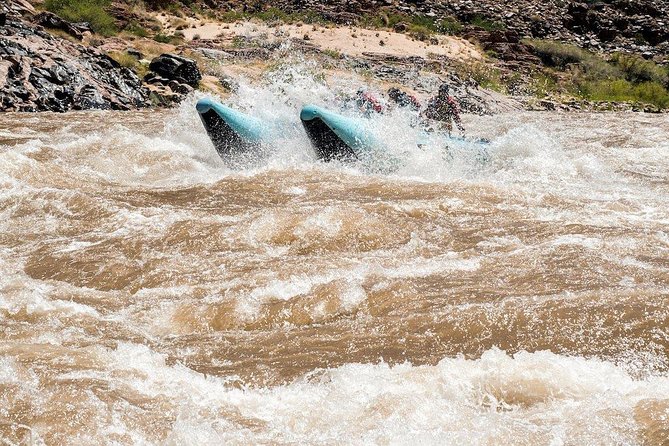 Self-Drive 1-Day Grand Canyon Whitewater Rafting Tour - Hualapai guides, safety talk, and getting on the raft