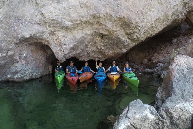 Self-Drive Emerald Cave Kayak Tour: Guided Willow Beach Paddle - How the pace really feels on the water