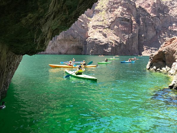 Self-Drive Emerald Cave Kayak Tour: Guided Willow Beach Paddle - Who this tour suits best