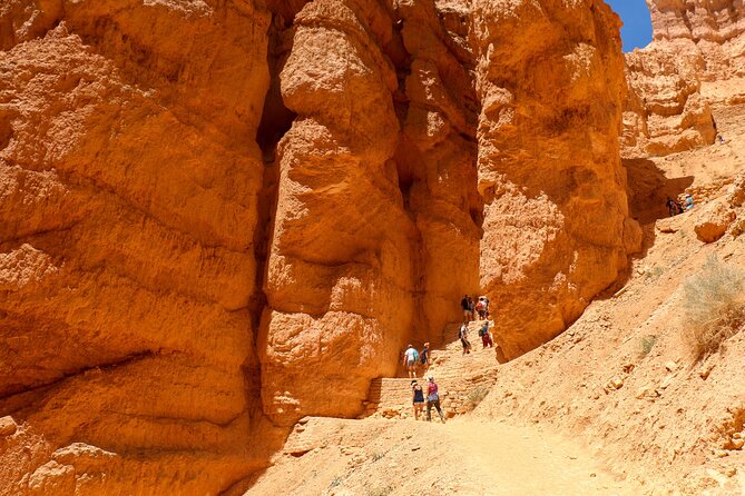 Shuttle between Las Vegas, Bryce Canyon, Zion National Park and St George - Pickup Points, Seating, and the Things That Can Delay You