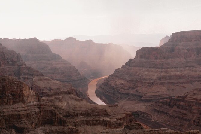 Small Group Grand Canyon, Hoover Dam, 7 Magic Mountains VIP Tour - Grand Canyon West: Eagle Point and Guano Point without feeling like a race