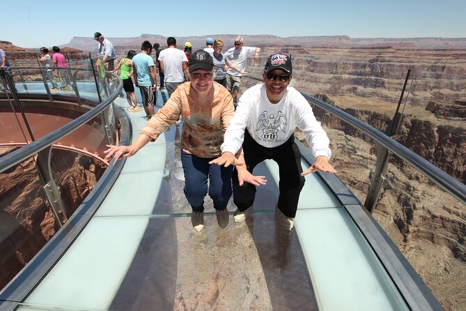 Small Group Grand Canyon, Hoover Dam and 7 Magic Mountains Tour - A 5:30 AM Pickup That Helps More Than You Think