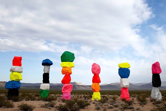 Small Group Grand Canyon, Hoover Dam and 7 Magic Mountains Tour - Seven Magic Mountains Before the Desert Gets Crowded