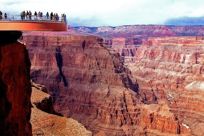 Small Group Grand Canyon, Hoover Dam and Joshua Tree Forest Tour - The Small-Group Feel: How It Changes the Day