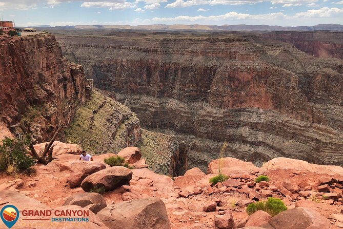Small Group Grand Canyon West Rim Day Trip from Las Vegas - The bus ride reality: restrooms, Wi‑Fi, and keeping your day smooth