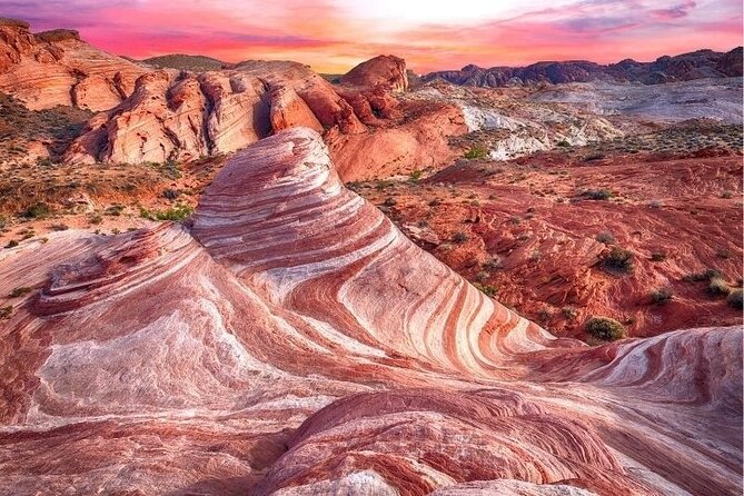 Small Group: Valley of Fire Half Day Tour from Las Vegas - The pace and hiking level: short walks, some ups and downs