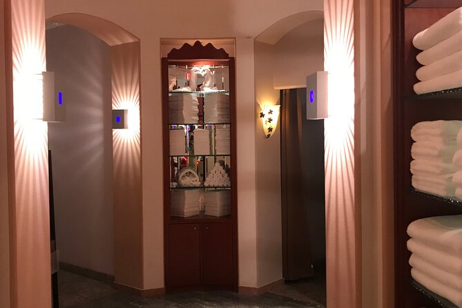 Spa Service: Hot Stone Body Massage with Private Sauna - Your 30 Minutes of Private Sauna and Shower Room