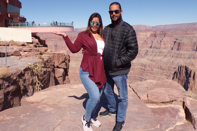 Spanish Grand Canyon Tour with Skywalk Access and Lunch - Why This Grand Canyon West Day Trip Works From Las Vegas