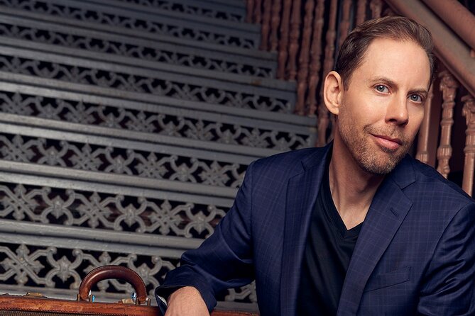 Stars of Comedy at Harrah's Hotel and Casino in Las Vegas - Inside Harrah’s Showroom: the kind of room this is
