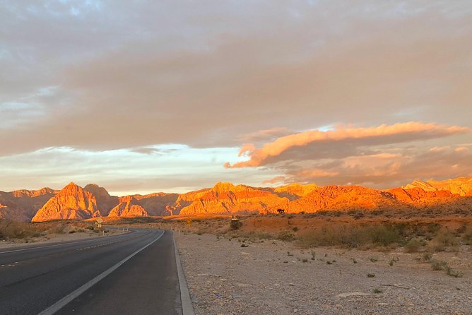 Sunrise Red Rock Canyon Self-Guided Electric Bike Tour with Hotel Pick-up - Sunrise timing in the Nevada heat (and why 5:30am works)