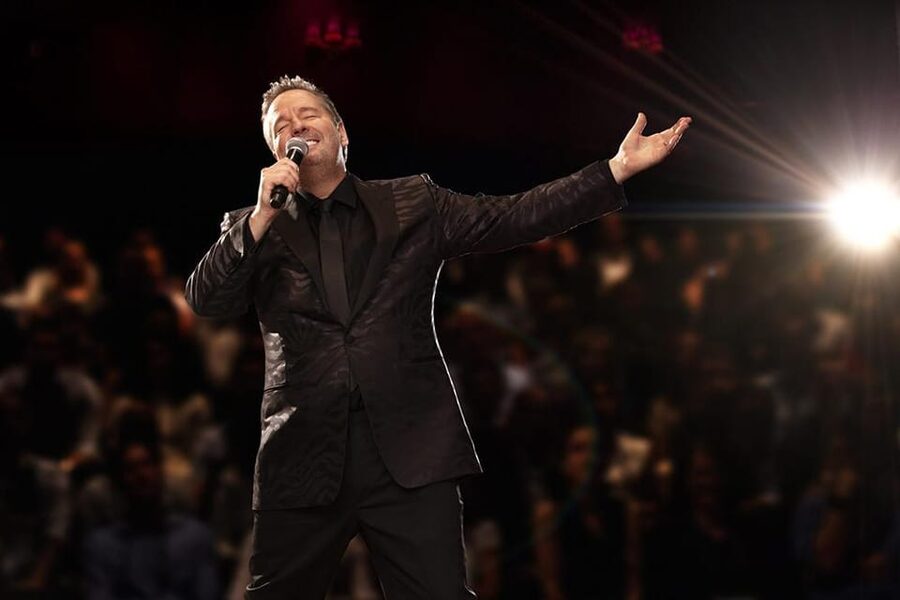 Terry Fator: One Man, a Hundred Voices, a Thousand Laughs! - Timing and entry rules: doors open early, and bags are a no-go