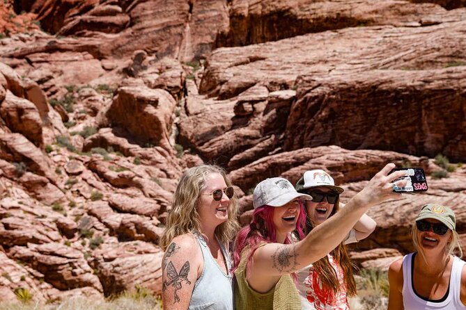 The “As Seen on TV” Panoramic Red Rock Canyon Scenic Loop Tour - The scenic loop experience: views, photo stops, and short walks
