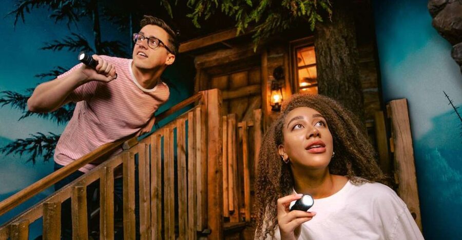 The Escape Game at The Forum Shops in Las Vegas - What the 60 minutes actually feels like: briefing, teamwork, and hint control