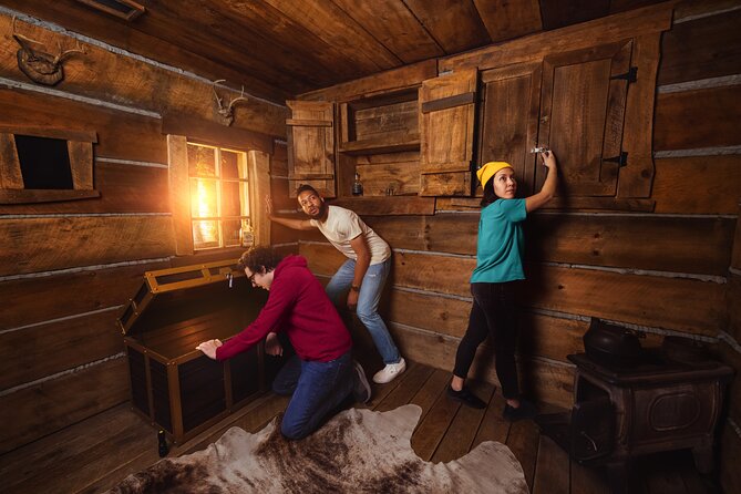 The Escape Game Las Vegas: 60-Minute Adventure at The Forum Shops - The guide experience: when hints feel helpful, not annoying