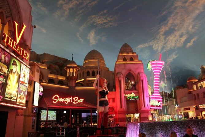 THE JETS 80's & 90's Experience at Planet Hollywood Resort - The V Theater at Planet Hollywood: what the room feels like