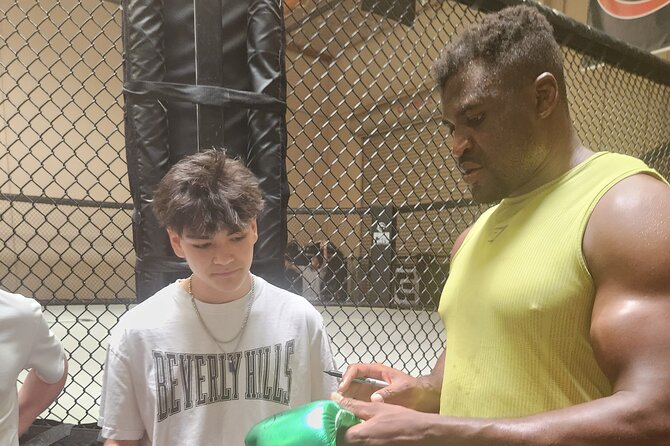 The Ultimate Las Vegas Fight Tour - Xtreme Couture: Randy Couture and the UFC side of gym ownership