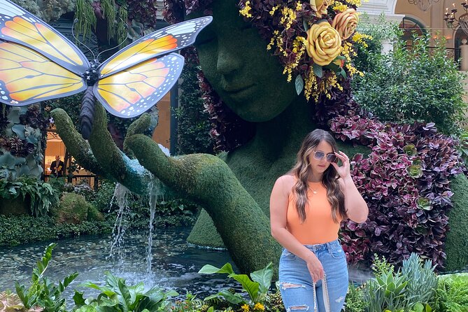 Trendy Strip Photo/Video Walking Tour in Las Vegas - Bellagio Conservatory & Botanical Garden: why 30 minutes feels like the sweet spot
