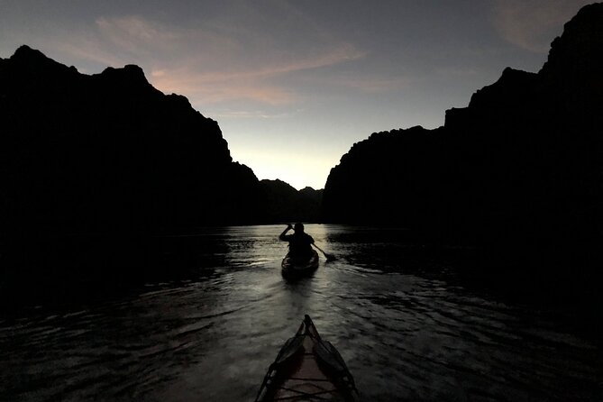 Twilight Black Canyon Kayak Tour with Bonfire Experience - Getting from the Strip to Willow Beach without turning it into a chore