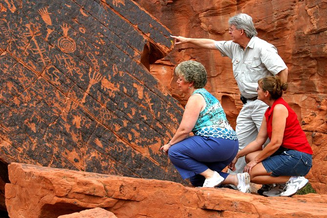 Valley of Fire and Lost City Museum Tour from Las Vegas - Valley of Fire State Park: Petroglyphs, Red Sandstone, and Photo-Friendly Stops