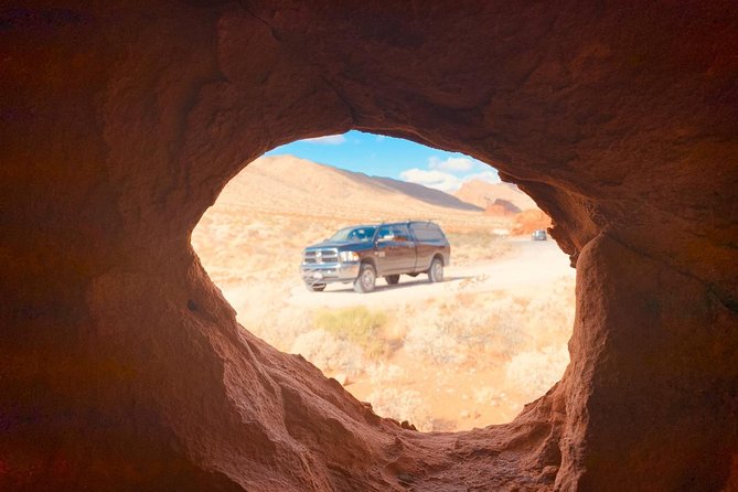 Valley of Fire/ Mojave Desert VIP Small Group Tour From Las Vegas - Fire Canyon and Elephant Rock: where rules matter more than your camera