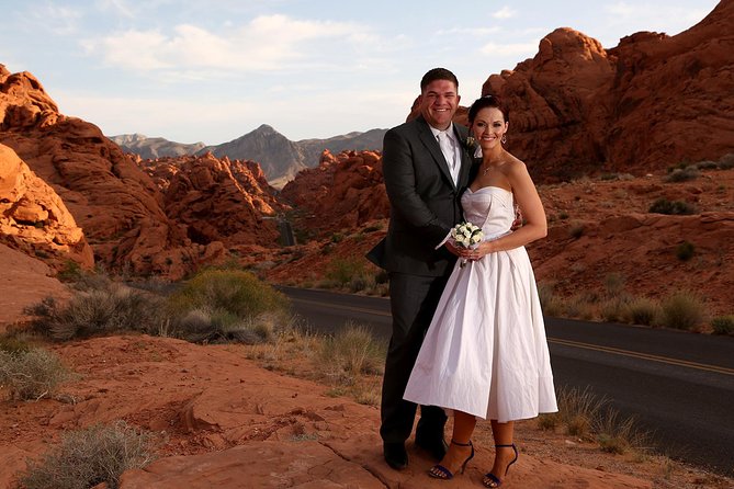 Valley of Fire Wedding Package - What’s included with your ceremony kit