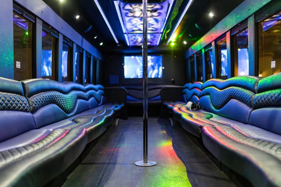 Vegas: 4-Hour Club Crawl with Party Bus Experience - The four-stop rhythm: bar or lounge plus three premier clubs