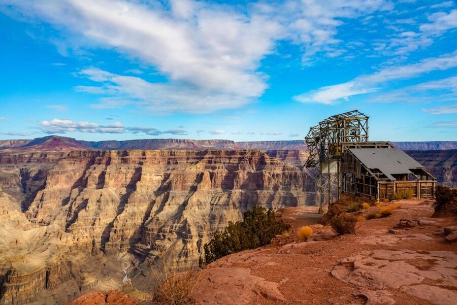 Vegas: Grand Canyon Airplane, Helicopter and Boat Tour - What to pack (and what to leave at home)