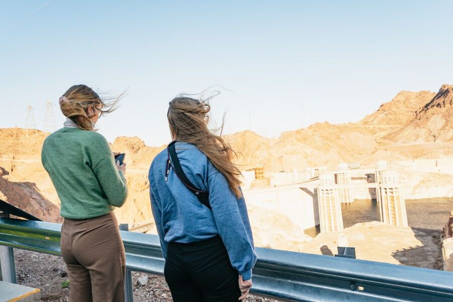 Vegas: Grand Canyon West Rim Tour & Hoover Dam Photo Stop - The 3-Hour Window at the West Rim: How to Use It