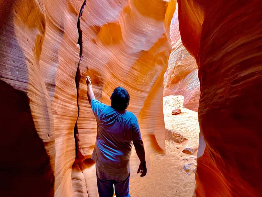 Vegas: Lower Antelope Canyon, Horseshoe Bend, Lunch and WiFi - Practical packing tips (so you don’t lose time at the canyon)