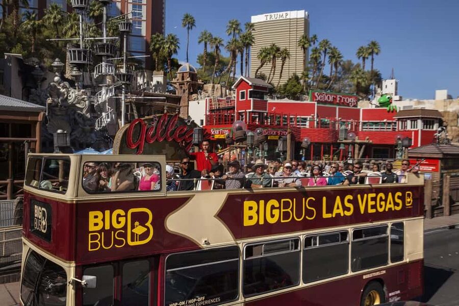 Vegas: Madame Tussauds, High Roller, & Hop-on Hop-off Tour - How to stitch Big Bus, Madame Tussauds, and High Roller into one day