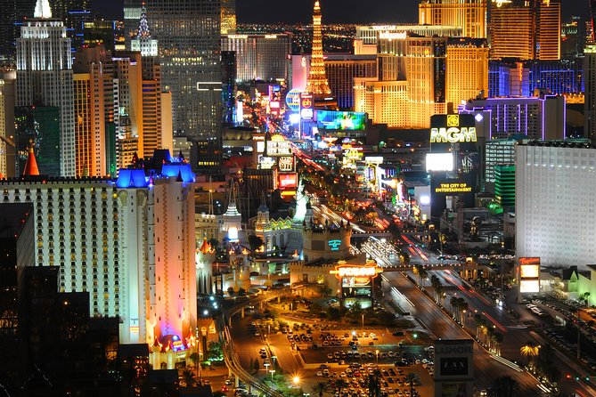 Vegas Secrets: Bars, Shopping, Limo and Dining Experience - Key highlights at a glance