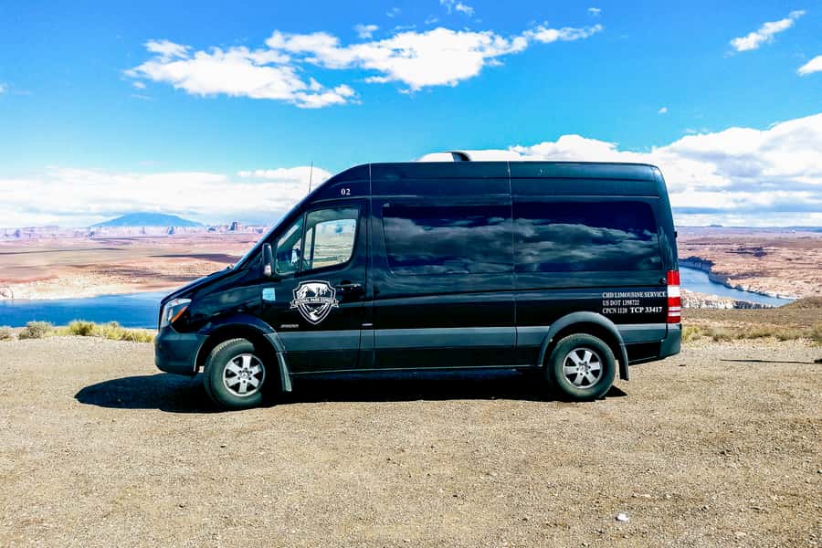 Vegas: Upper Antelope Canyon, Horseshoe Bend Tour with Lunch - Upper Antelope Canyon: the Navajo-guided walk and its photo rules