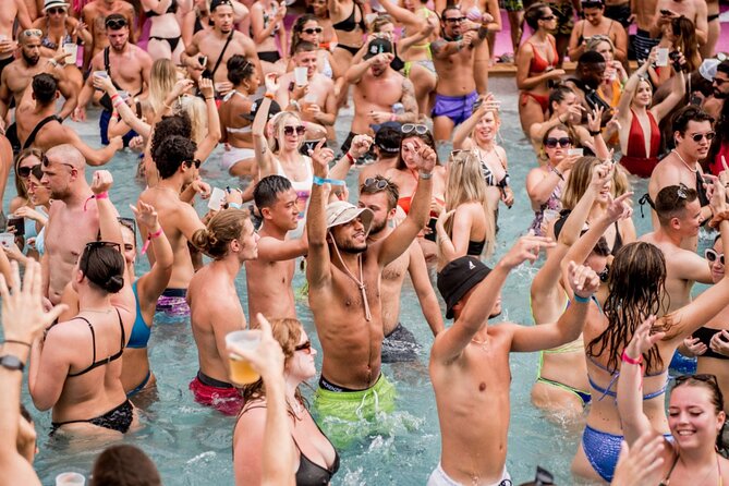 VIP Vegas Pool Crawl: Drinks, Entry & Party Bus - Drinks, the Party Bus Vibe, and the Small-Group Advantage